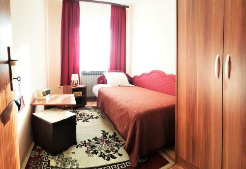 Hostal Guest House Rajvel