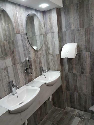 Albergue Mm Travel