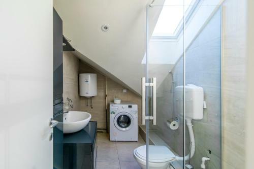 Apartamento Modern Studio - Steps Away From Pedestrian Area
