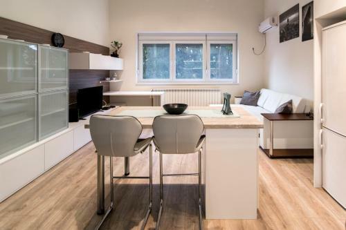 Apartamento Modern Studio - Steps Away From Pedestrian Area