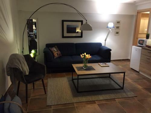 A6 Apartment