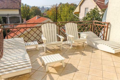 Stasea Apartments