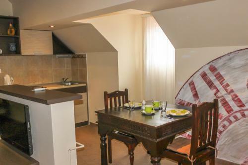 Stasea Apartments
