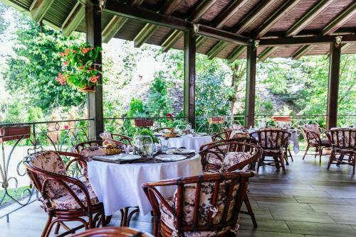 Posada Atos - Villa And Restaurant