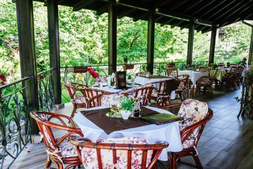 Posada Atos - Villa And Restaurant