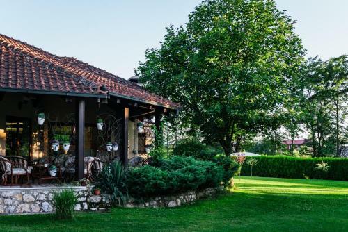 Posada Atos - Villa And Restaurant