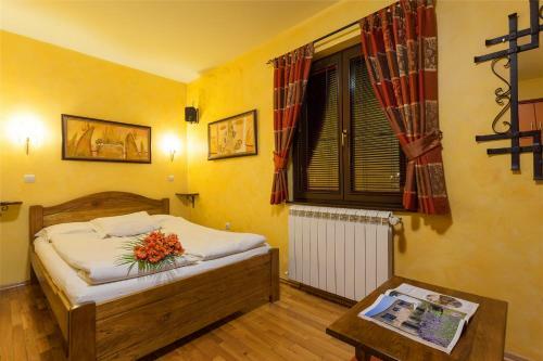 Hostal Guest House Vila Bajka
