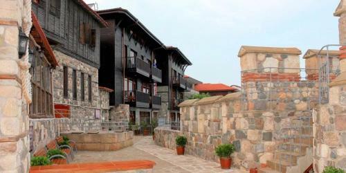 Apartments In Gardenia Complex