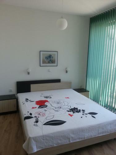 Azur Apartments