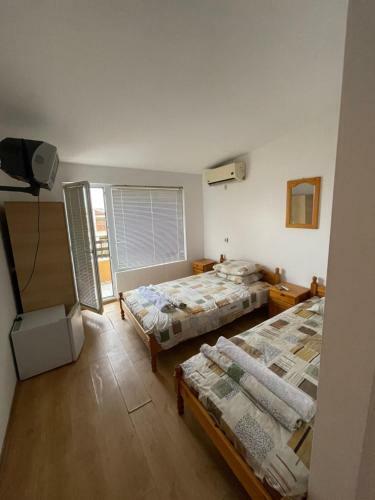 Hostal Orange House