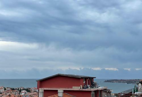 Hostal Orange House