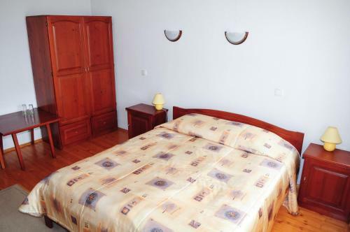 Hostal Kris Guest House