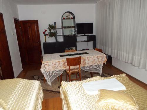 Hostal Albena Guest Rooms