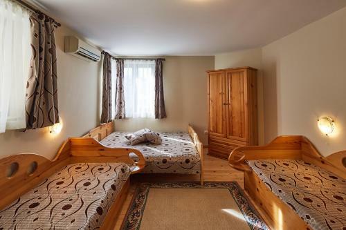 Hostal Guest House Mira