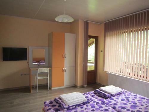 Hostal Slavina Guest House