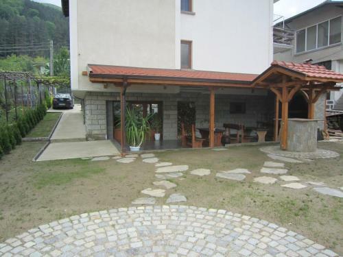 Hostal Slavina Guest House