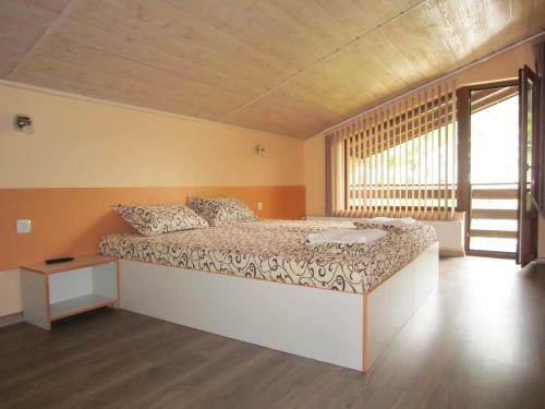 Hostal Slavina Guest House