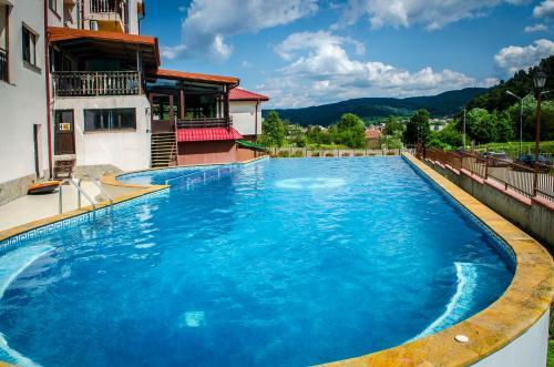 Aparthotel Mountain Lake Hotel