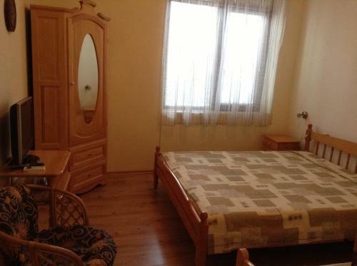 Hostal Guest Rooms Toni & Miro