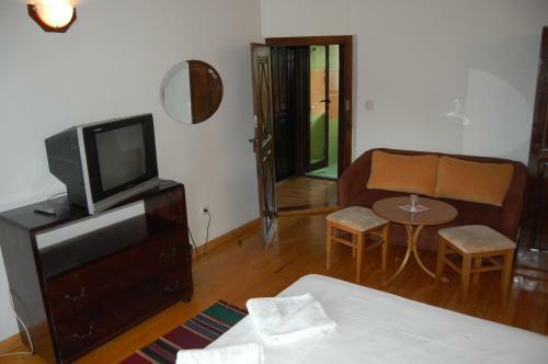 Hostal Kazasovata Guest House