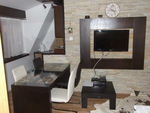 Apartment 306