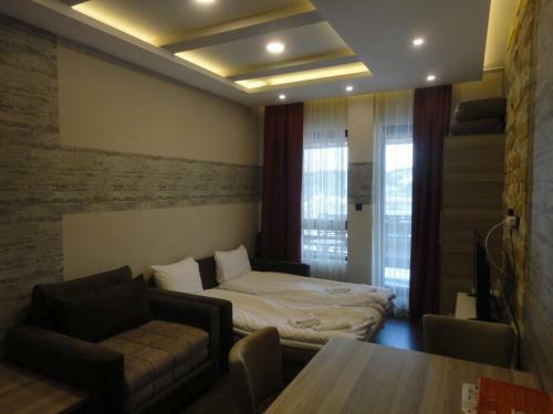Private Apartment In Milmari Resort