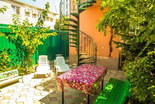 Hostal Elis Guesthouse