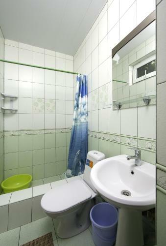Hostal Elis Guesthouse