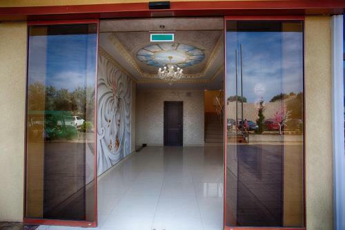 Hotel Odissey