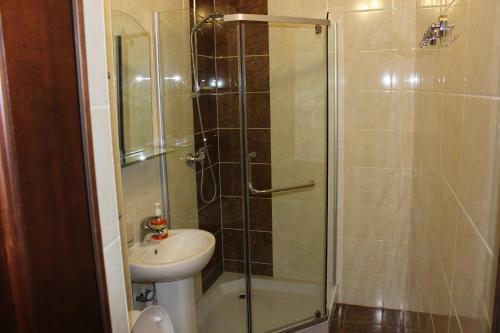 Hostal Valeks Guest House