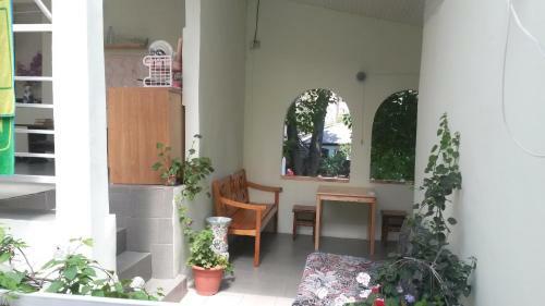 Hostal Lidiya Guest House
