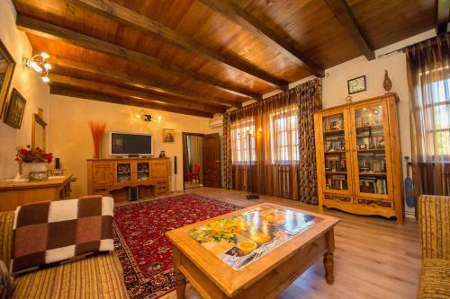 Hostal Guest House Larisa