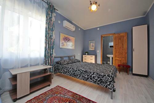 Hostal Guest House Larisa
