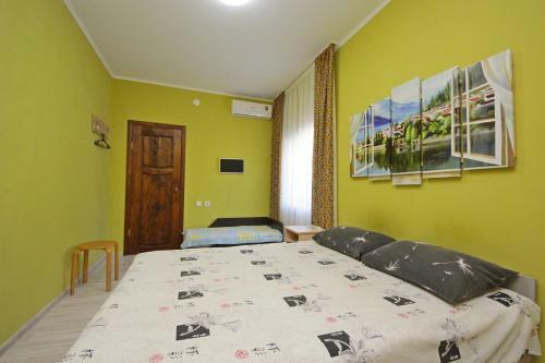 Hostal Guest House Larisa