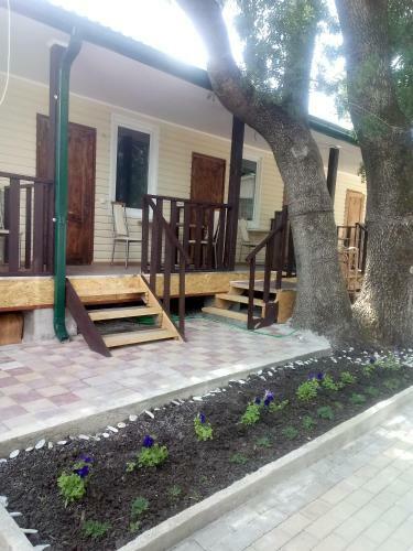 Hostal Zhanna Guest House