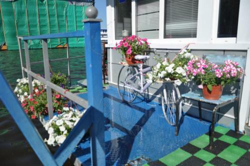Hotel On The Lake Lakada