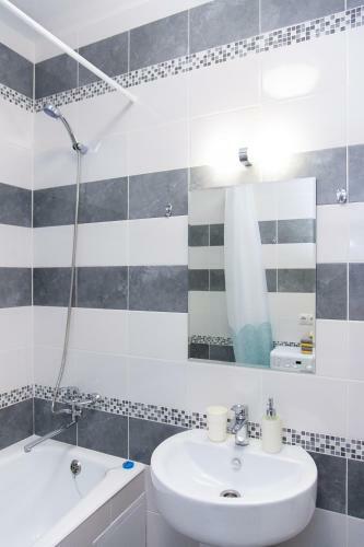 Central Apartment Near By Marriott Hotel