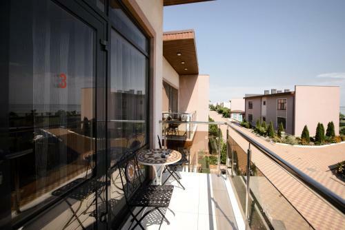 Crystal Park Hotel & Spa