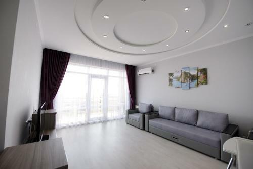 Crystal Park Hotel & Spa