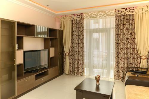 Crystal Park Hotel & Spa