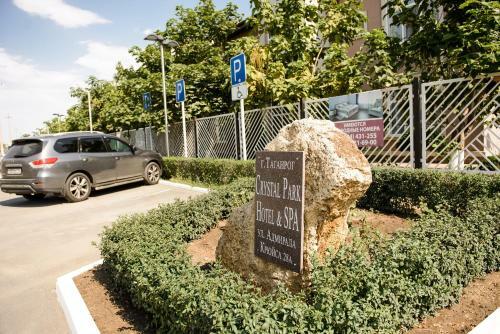 Crystal Park Hotel & Spa