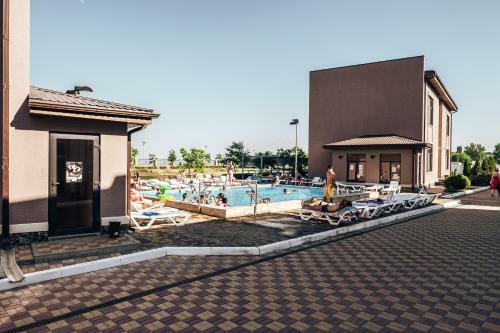 Crystal Park Hotel & Spa