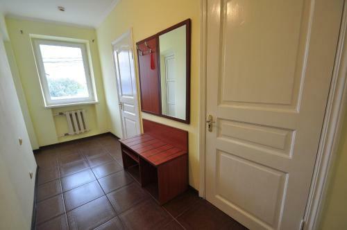 Hostal Megapolis Guest House