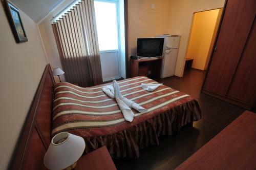 Hostal Megapolis Guest House