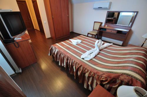 Hostal Megapolis Guest House