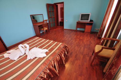 Hostal Megapolis Guest House