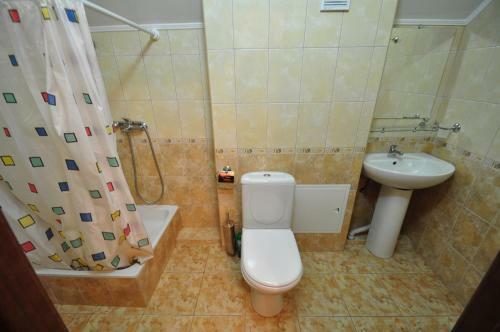 Hostal Megapolis Guest House
