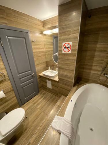 Aura Hotel