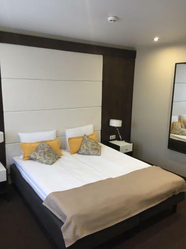 Aura Hotel