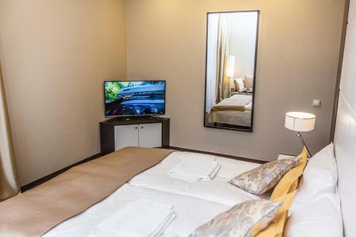 Aura Hotel